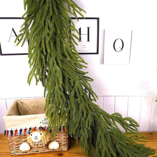 6' Deluxe Austrian Pine Garland